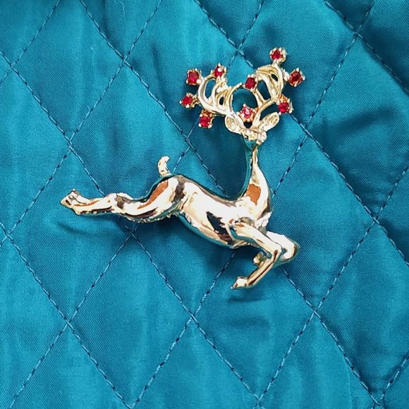 1960s Vintage Bright Gold Leaping Reindeer Pin With Red Jewels Holiday Brooch - Picture 3 of 5